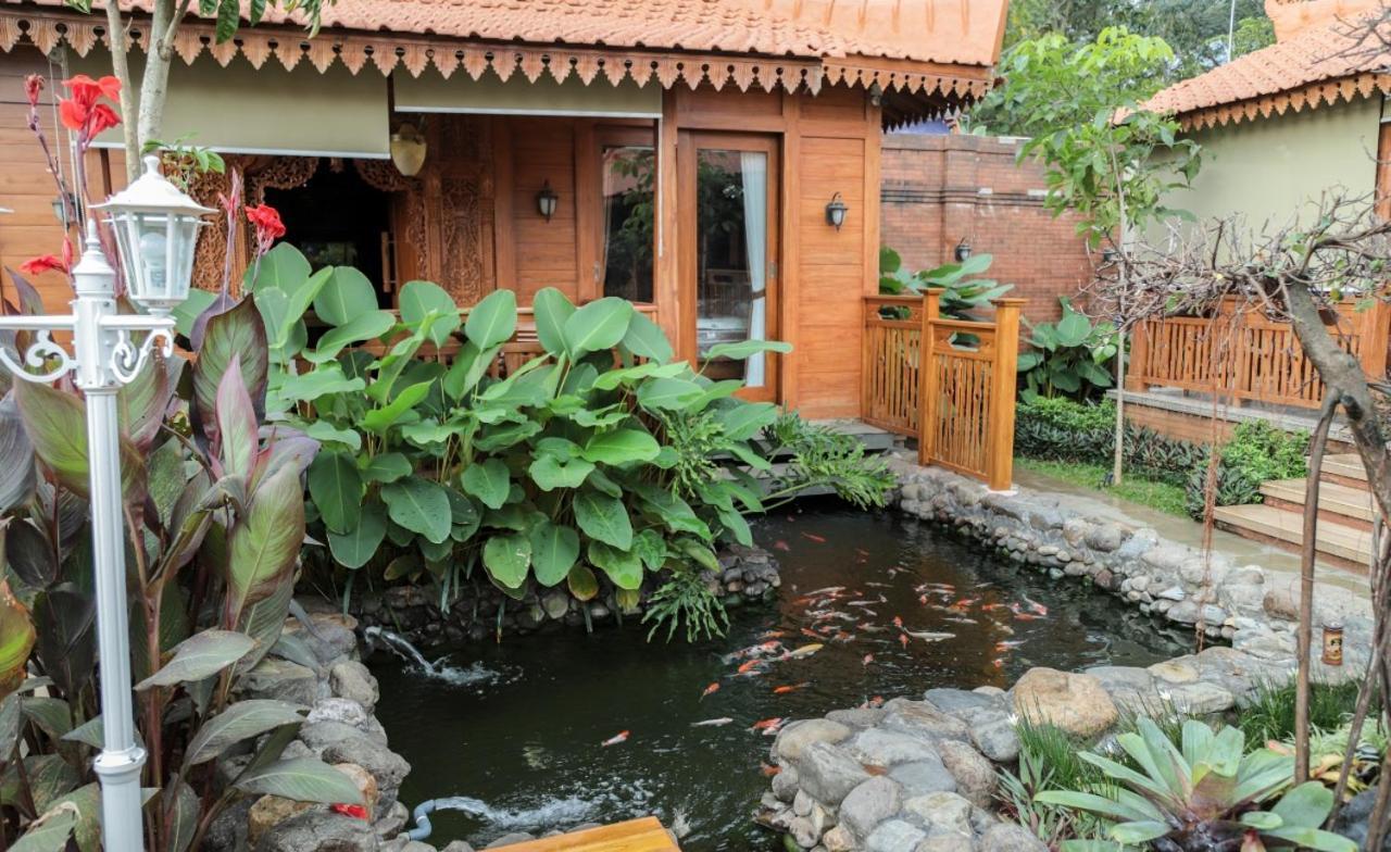 Joglo Jawa 제파라 외부 사진