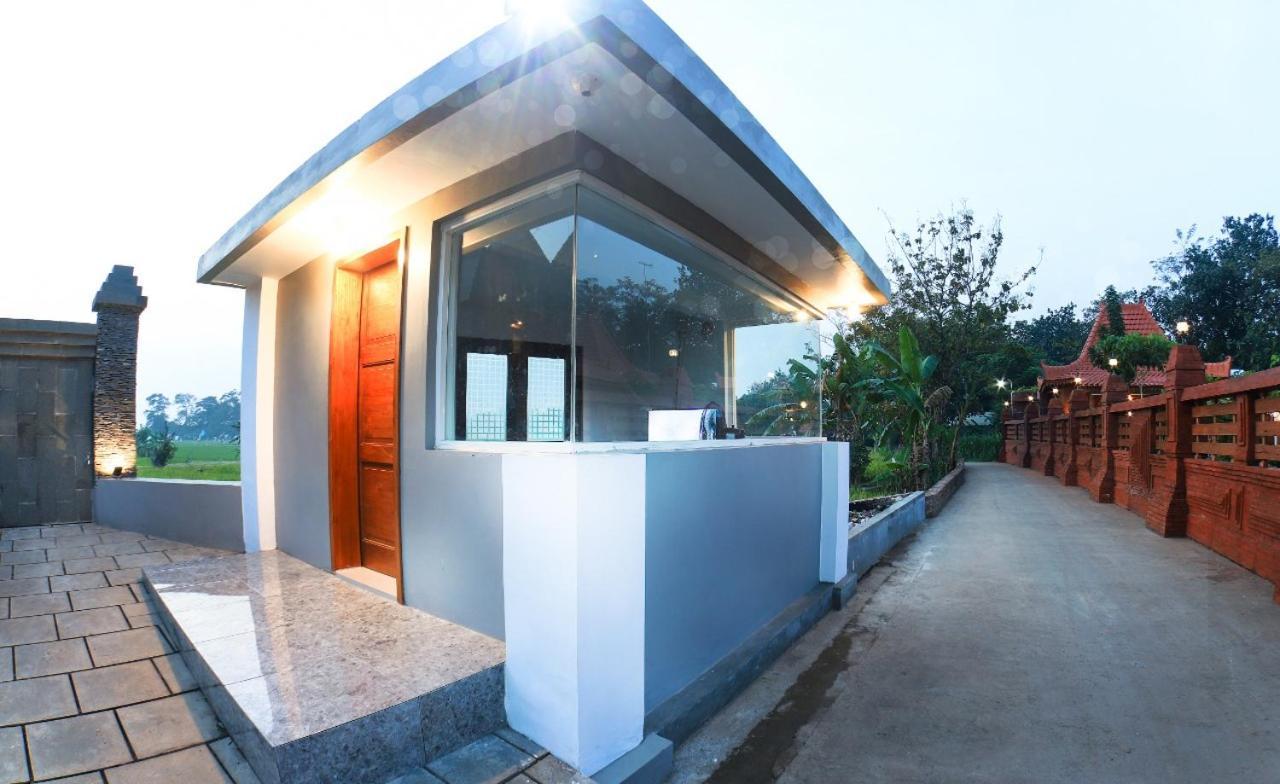 Joglo Jawa 제파라 외부 사진